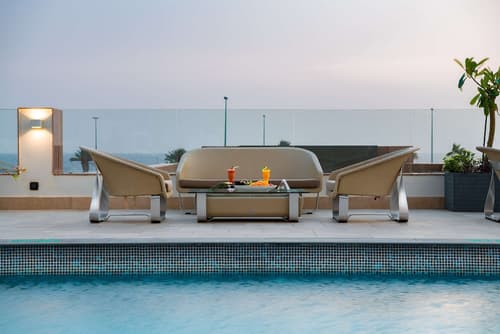 Radisson Blu Hotel, Jeddah Corniche, Outdoor pool