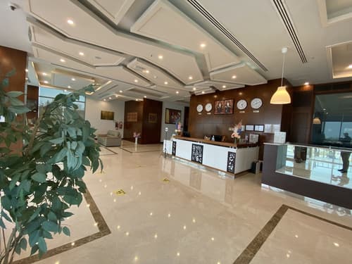 Surgrand Hotel, Lobby