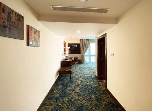 Surgrand Hotel, Room