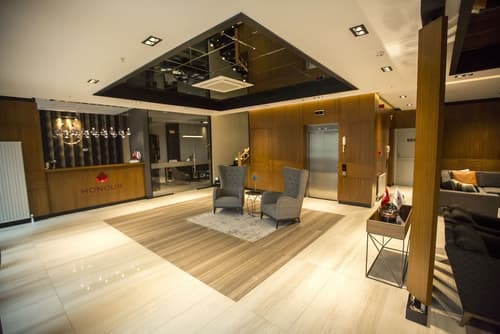 Honour Hotel, Lobby sitting area