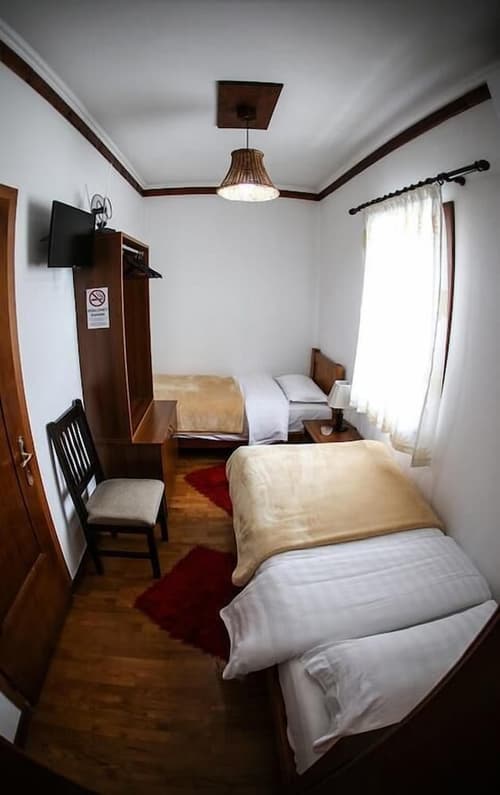 Hotel Bujtina e Bardhe, Room