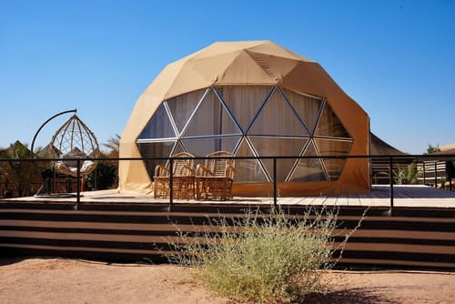 Hasan Zawaideh Camp, Room