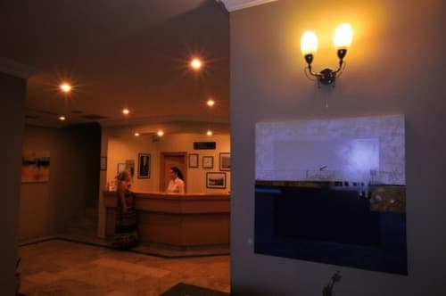 Hotel Doruk, Interior entrance