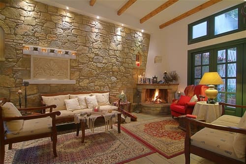 Artemis Hotel, Lobby sitting area