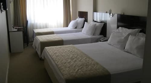 Anya Suit Otel