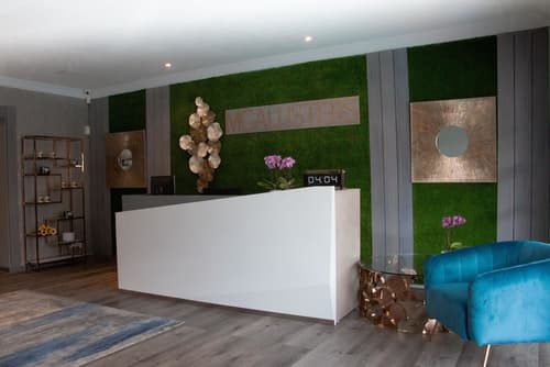 McAllisters on 8th, Reception