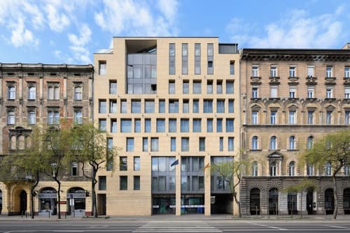 Akeah Verdi Budapest