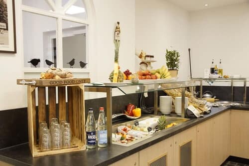 Edel Weiss Hotel und Restaurant, Breakfast area