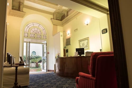 Hotel Villa delle Rose, Reception