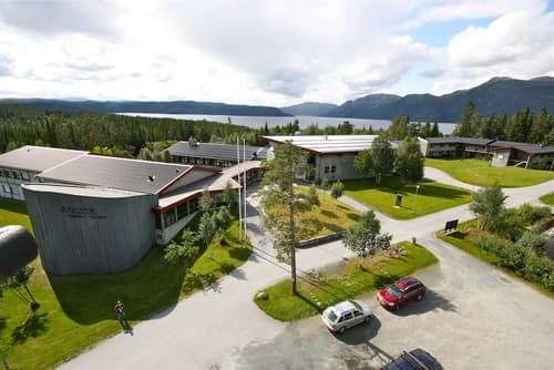 Raulandsakademiet og Vandrerhjem, Primary image