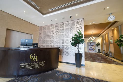 Grand Majestic Hotel, Concierge desk