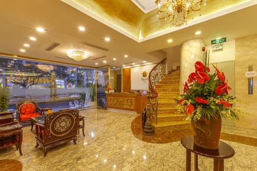 Huong Sen Annex Hotel, Interior entrance