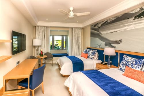 Harbor Club St. Lucia, Curio Collection by Hilton, Room