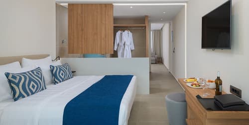 Gennadi Grand Resort, Room