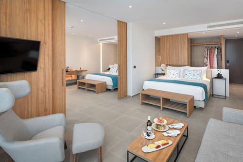 Gennadi Grand Resort, Room