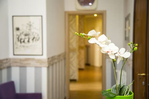 Santamaria Inn, Lobby