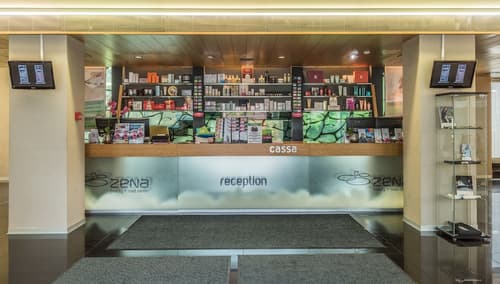 Hotel ZENA beauty & shopping center, Reception