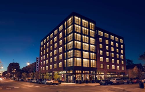 Sophy Hyde Park, Exterior