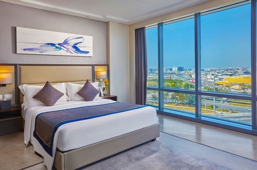 Savoy Hotel Manila near Airport NAIA Terminal 3 MNL, Room