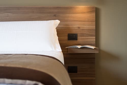 7th Floor Suite, Room