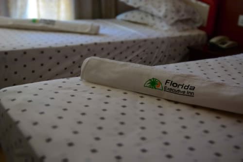 Florida Executive Inn, Room