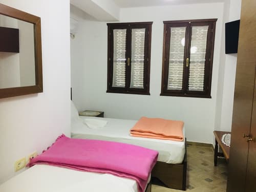 Denis Guest House, Room