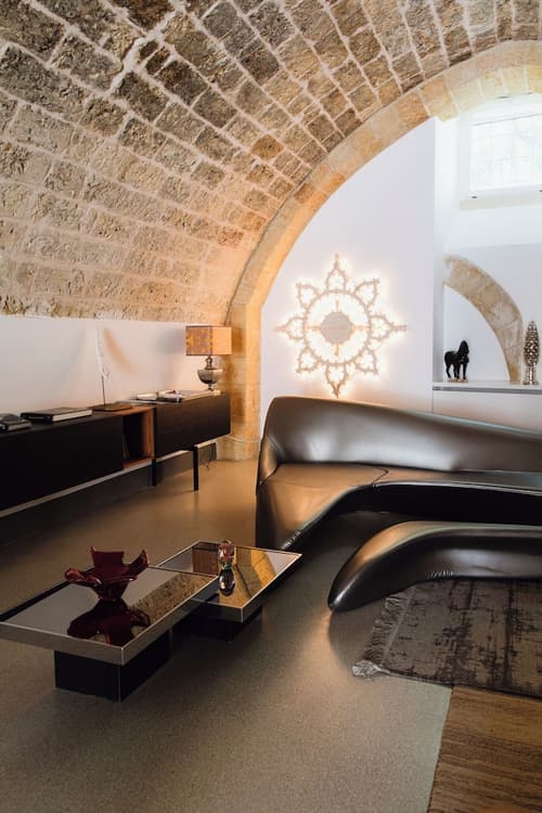 Palazzo De Noha, Reception