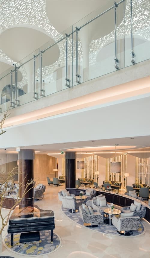 Kempinski Hotel Muscat, Lobby lounge