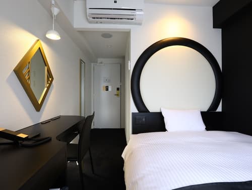 KOKO HOTEL Osaka Umeda, Room