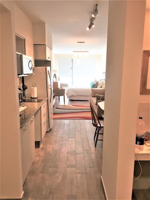 Urbana Suites & Studios 440