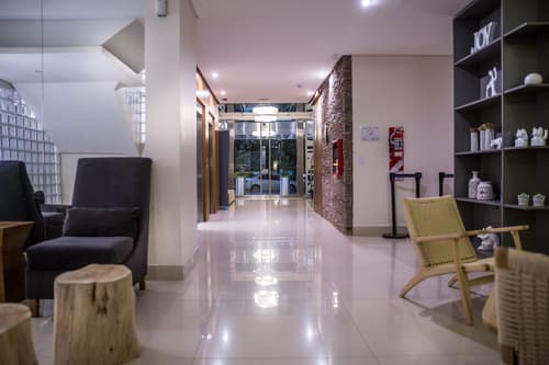 Howard Johnson Plaza by Wyndham Buenos Aires, Lobby