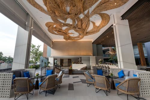 The Nature Phuket, Lobby sitting area