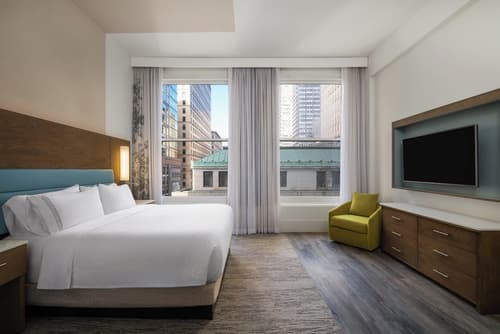 EVEN Hotel Pittsburgh Downtown by IHG, Room