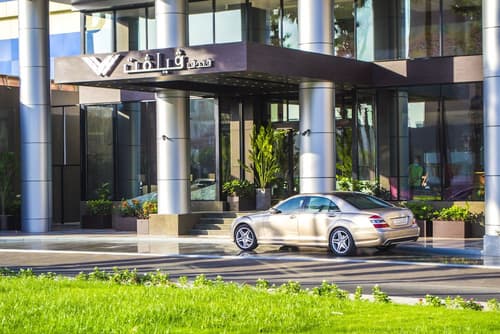 Velvet Hotel, Primary image