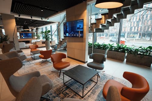 Q Hotel Plus Wroclaw, Lobby sitting area