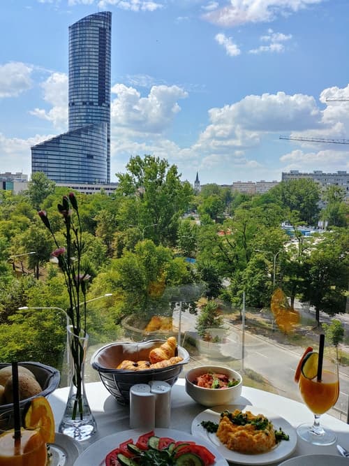 Q Hotel Plus Wroclaw, In-room dining