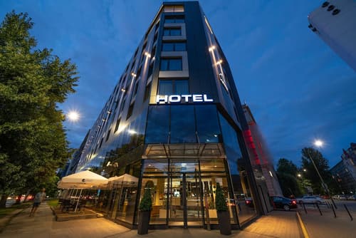 Q Hotel Plus Wroclaw, Front of property - evening/night