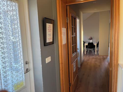 Guesthouse Hvammur, Interior entrance
