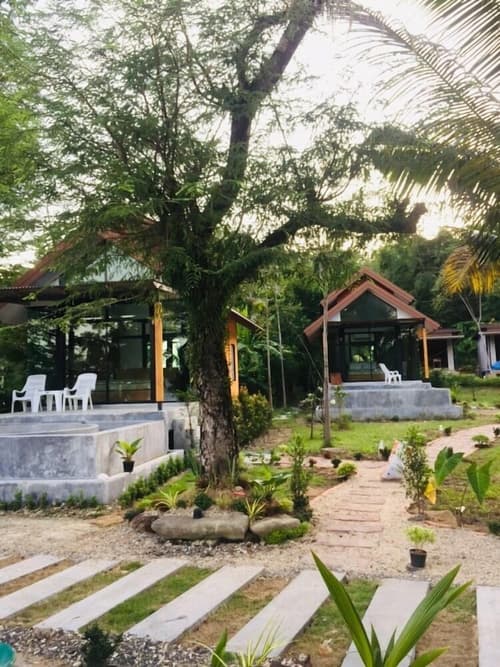 Mook Tamarind Resort, Property grounds