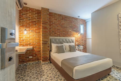 Hotel Boutique Adaz
