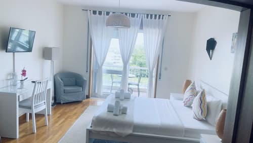 Origami Porto Residência, Room