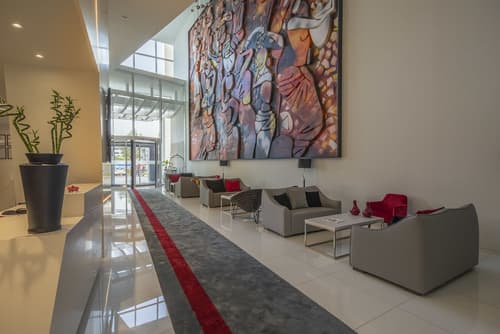 Melia Maputo Sky, Reception