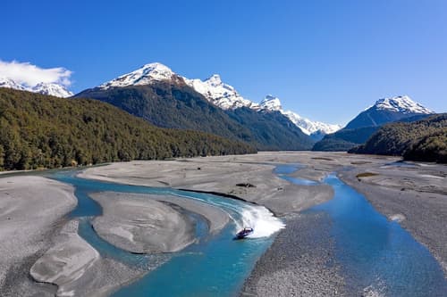 Headwaters Glenorchy Eco Lodge, Boating