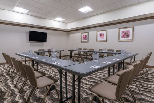 Staybridge Suites Anchorage by IHG, Meeting facility