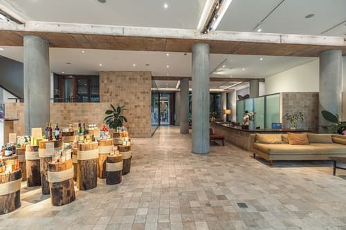 Penh House Hotel, Reception