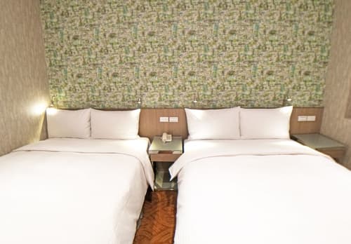 Ueno Hirokoji 428, Room