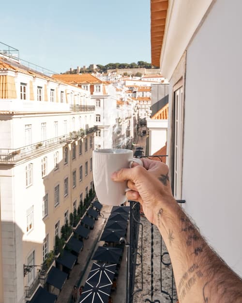 Dare Lisbon House, Room