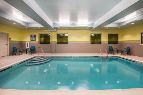 La Quinta Inn & Suites by Wyndham Buffalo Amherst