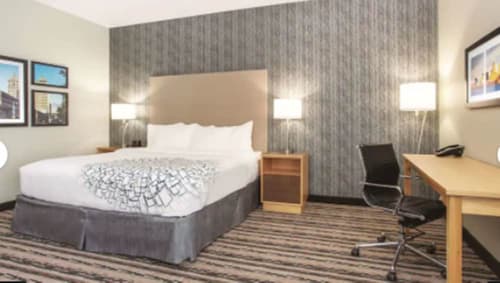 La Quinta Inn & Suites by Wyndham Buffalo Amherst