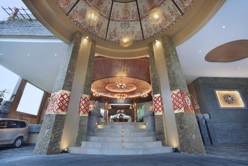 The Sankara Suites & Villas, Lobby